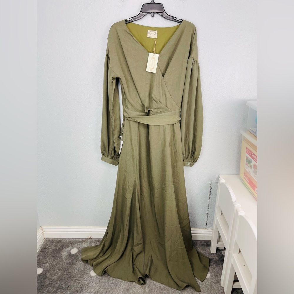 NWT JoyFolie Mía Joy Malin Olive Green Chiffon Long Sleeve Maxi Dress - Picture 2 of 11